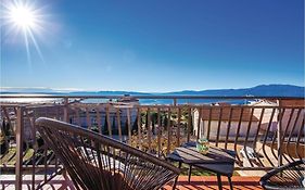 Nice Apartment In Kostrena With Jacuzzi